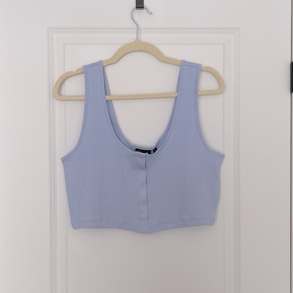 💯3/30$ NWT ASOS DESIGN snap front cropped tank top in heather - Picture 5 of 6